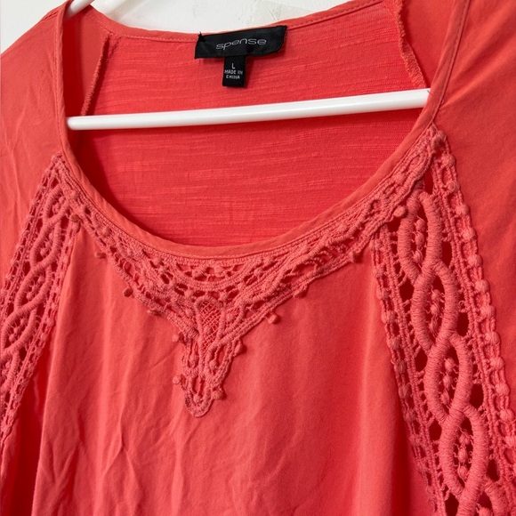 🎉4/30$🎉 Spence Coral Crochet Detail Blouse Large - Picture 2 of 4